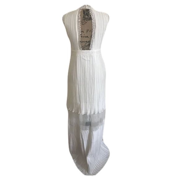 Foxiedox White Lace Maxi Dress - Size M - Picture 4 of 5